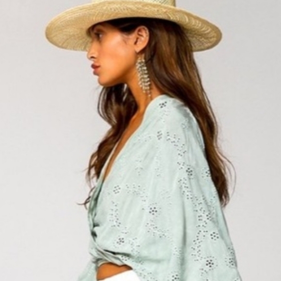 Young Fabulous Broke Potassium Green Tia Eyelet Wrap Kimono Sleeve Top - Picture 4 of 14